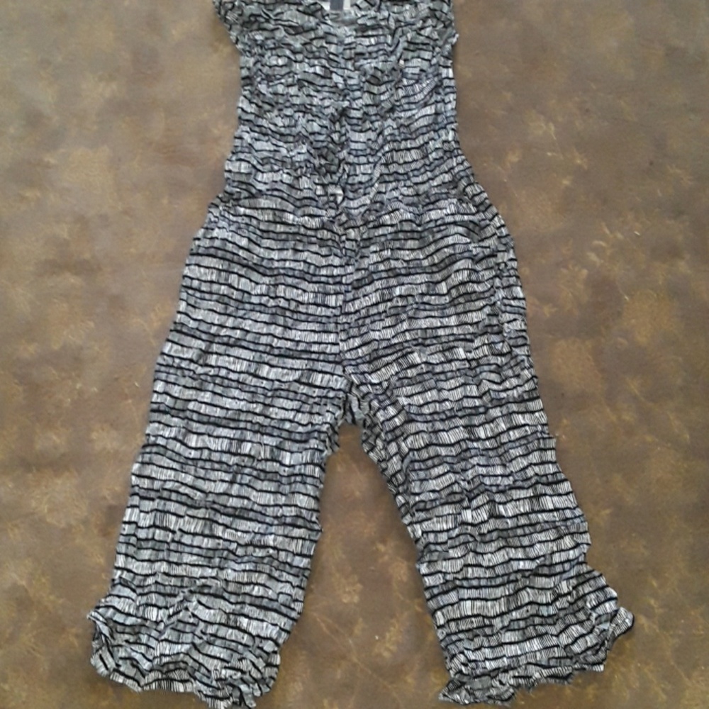 Sleeveless jumpsuit
